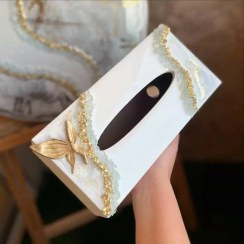 تصویر جا دستمال کاغذی چوبی 