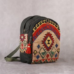 تصویر کوله پشتی سنتی مدل ژینا (کد BK22) | گلیم دستبافت کردستان 