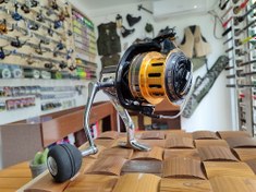 تصویر چرخ هانگ ژیانگ مدل FB 10000P spinning reel hong xiang FB10000P