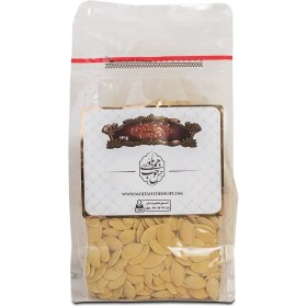 تصویر تخمه کدو 500 گرم مجتهدی 