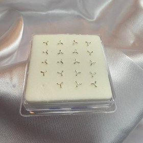 تصویر پرسینگ بینی طرح فانتزی 