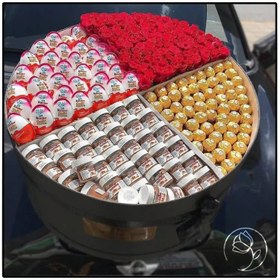 تصویر باکس گل و شکلات ولنتاین (۳) 