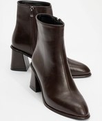 تصویر نیم بوت چرم زنانه قهوه ای کد ۱۰۱۹ 