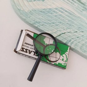 تصویر ذره بین کوچک 