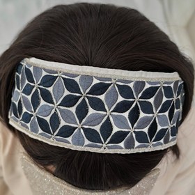 تصویر هد بند آوا 