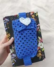 تصویر بوک‌مارک پاکتی آبی 