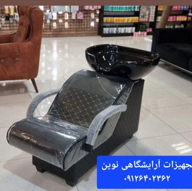 تصویر سرشور مبلی باسنگ‌ و شیر آلات وکابین‌فلزی دررنگ بندی متنوع 