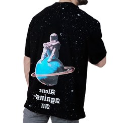 تصویر تیشرت آستین کوتاه مردانه مشکی طرح فضا - X Black men's short sleeve t-shirt with space design