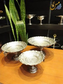 تصویر شیرینی خوری مسی قلم کاری گوشواره ای 