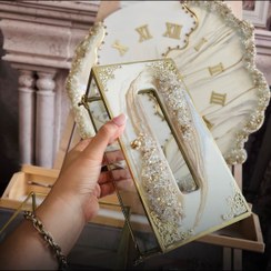 تصویر جادستمال کاغذی شیشه ای 