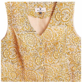 تصویر جلیقه دکمه دار انار 