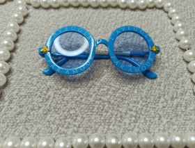 تصویر عینک کد 4 - گوش صورتی-آبی 
