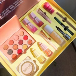 تصویر ست کامل لوازم آرایش پک کادویی با ارسال رایگان 