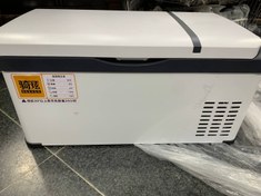 تصویر یخچال فریزر 16لیتر12/24/220ولت ماشین سنگین و سبک مسافرتی 