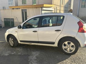 تصویر رنو ساندرو مدل 1395 ا Renault Sandero manual Renault Sandero manual