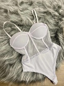 تصویر بادی زنانه فانتزی از جنس تور زنبوری مدل کاپدار دارای سایزبندی کد: 1039 Women's bodysuit