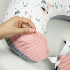 تصویر بالش شیردهی تامی پیلو دی روحه طرح بیشه Tommy Pillow breastfeeding pillow