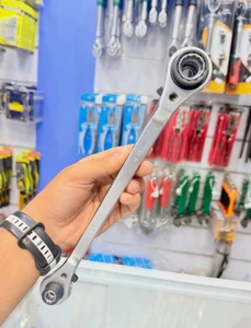 تصویر فروشگاه ابزار جزیره