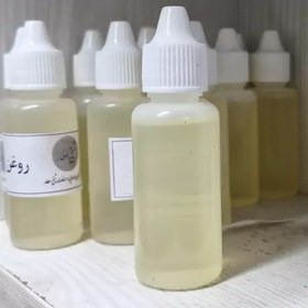 تصویر روغن رزماری درجه یک 