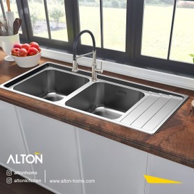 تصویر سینک ظرفشویی مدل : ST-1001 سادگی شیک و دوام واقعی! سینک ظرفشویی وستا مدل ST-1001 با طراحی کلاسیک و استیل براق، زیبایی و کارایی را به آشپزخانه‌تان هدیه می‌دهد. ترکیبی از کیفیت، ظرافت و ماندگاری برای استفاده روزمره.