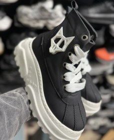 تصویر نيم بوت لژدار مردانه نيکدولف مشکی سفيد 