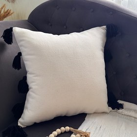 تصویر کوسن ساده منگوله دار 