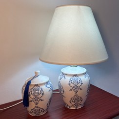 تصویر ست آباژور و گلدان رومیزی سرامیکی قلم آبی 