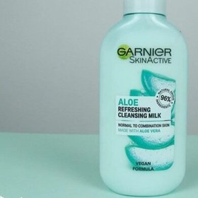 تصویر (اصلی/200میل) شیر پاک کن آلوئه ورا گارنیرویچ برای پوست نرمال و مختلط Aloe refreshing Cleansing Milk 