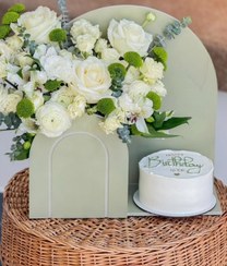 تصویر باکس گل و کیک تولد سبز فلوبار 