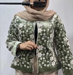 تصویر کت مجلسی زنانه مخمل گلدوزی شده - سبز / ۲ 