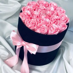 تصویر باکس گل ولنتاین باکس گل ساتن روبانی هدیه ولنتاینی 