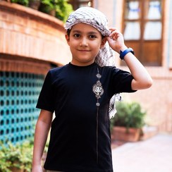 تصویر تیشرت پسرانه مشکی طرح یاحسین اسلیمی 