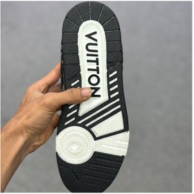 تصویر کتونی لویی ویتون سفید مشکی Louis Vuitton LV Trainer 