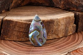 تصویر نگین اشکی صدف آبالون 