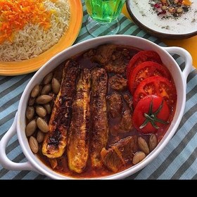 تصویر خوراک کدو و بادمجان و گوجه 