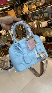 تصویر فروشگاه سسلی بگ