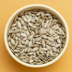 تصویر تخمه کدو زبان ماری 