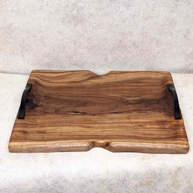 تصویر سینی چوب و رزین دسته فلزی 