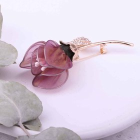 تصویر سنجاق سینه گل 