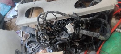 تصویر سیم کشی داخل موتور ام وی ام ۱۱۰ مدل ۹۰ به بالا(استوک ۳سیلندر) 