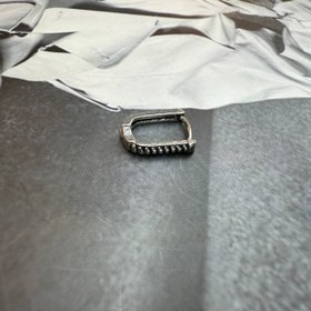 تصویر پرسینگ گوش حلقه ای 