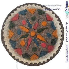 تصویر نشیمن نمدی گرد سنتی 