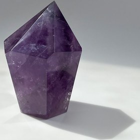 تصویر امیتیست منشوری 