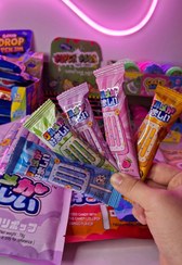 تصویر آبنبات بستنی خشک طعم میکس بری و صورتی 