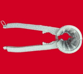 تصویر گردوشکن فلزی 