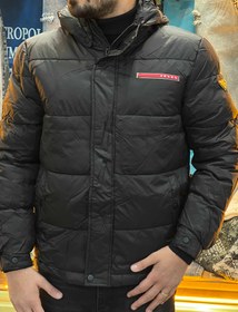 تصویر کاپشن پفی پرادا 