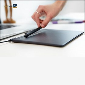 تصویر تبلت گرافیکی وکام مدل Intuos S با قلم نوری Wacom Intuos S pen tablet