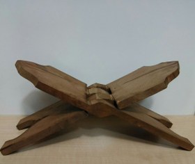 تصویر رحل قرآن چوبی کوچک 