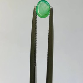 تصویر نگین زمرد زامبیا سایز 6*5 میلی‌متر 