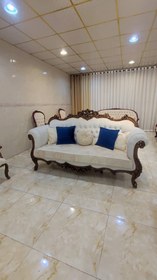 تصویر مبل کلاسیک پیچک - فندقی 